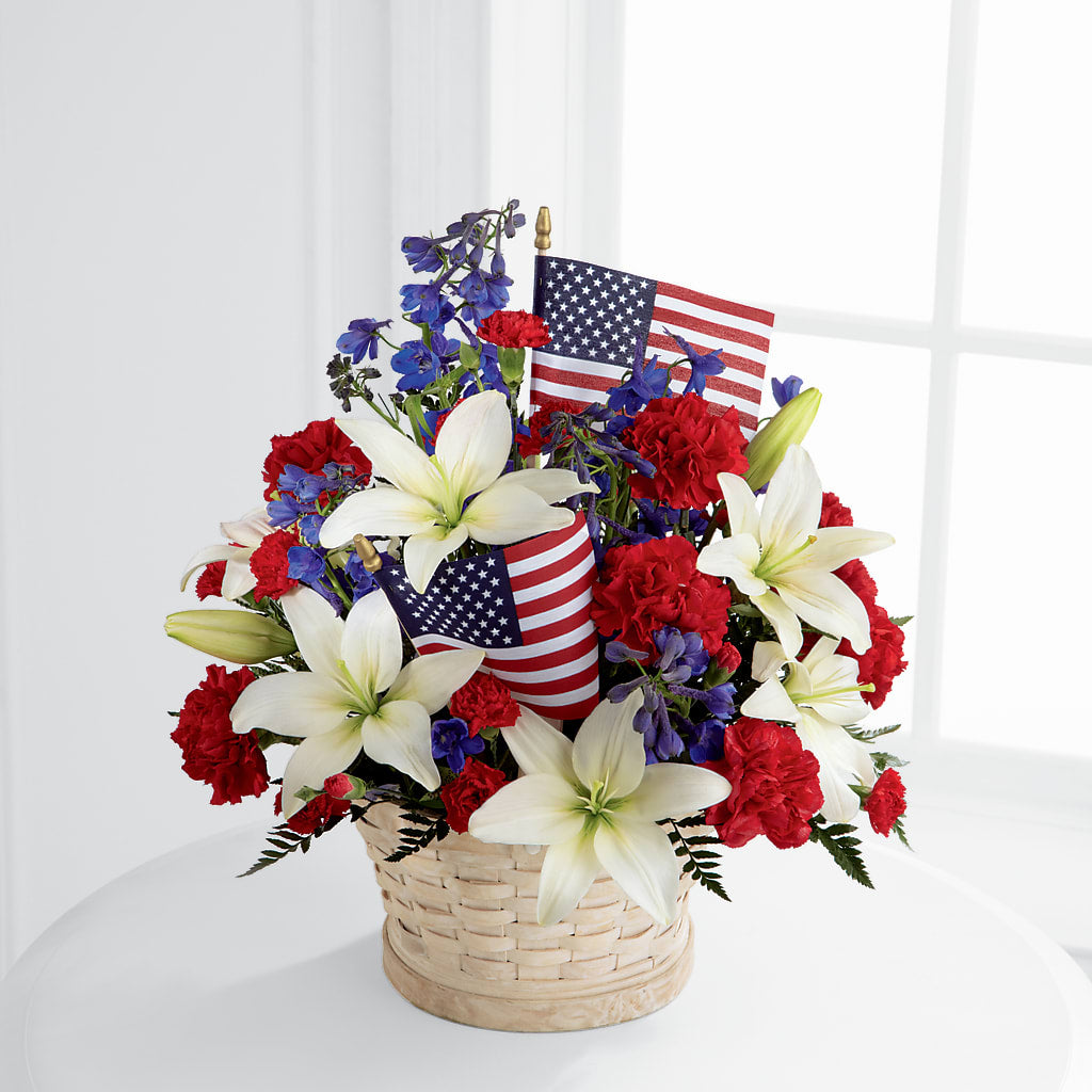 American Glory Bouquet – HUTCHINSON'S FLOWERS INC, Sykesville MD
