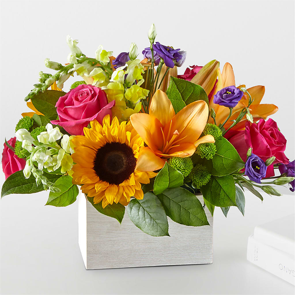 Best Day Box Bouquet – HUTCHINSON'S FLOWERS INC, Sykesville MD