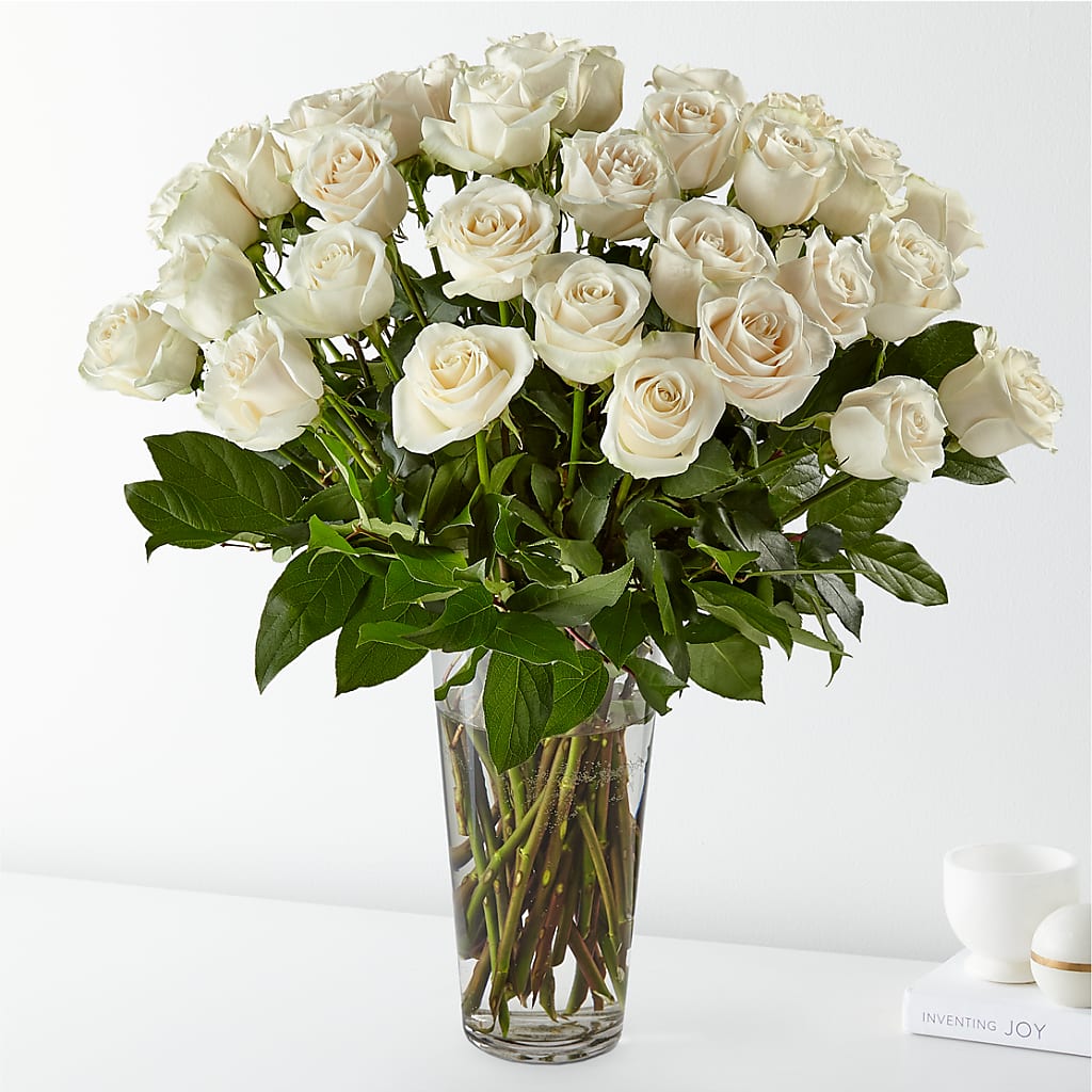 Long Stem White Rose Bouquet – HUTCHINSON'S FLOWERS INC, Sykesville MD