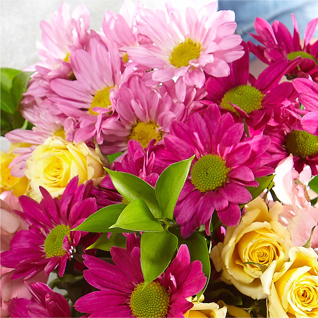 Florist Original Mixed Bouquet – HUTCHINSON'S FLOWERS INC, Sykesville MD