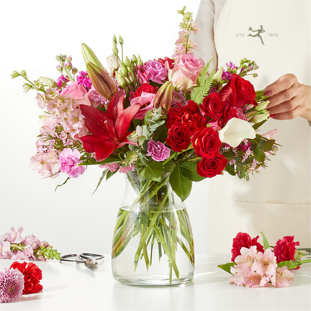 Together Forever - A Florist Original – HUTCHINSON'S FLOWERS INC, Sykesville MD