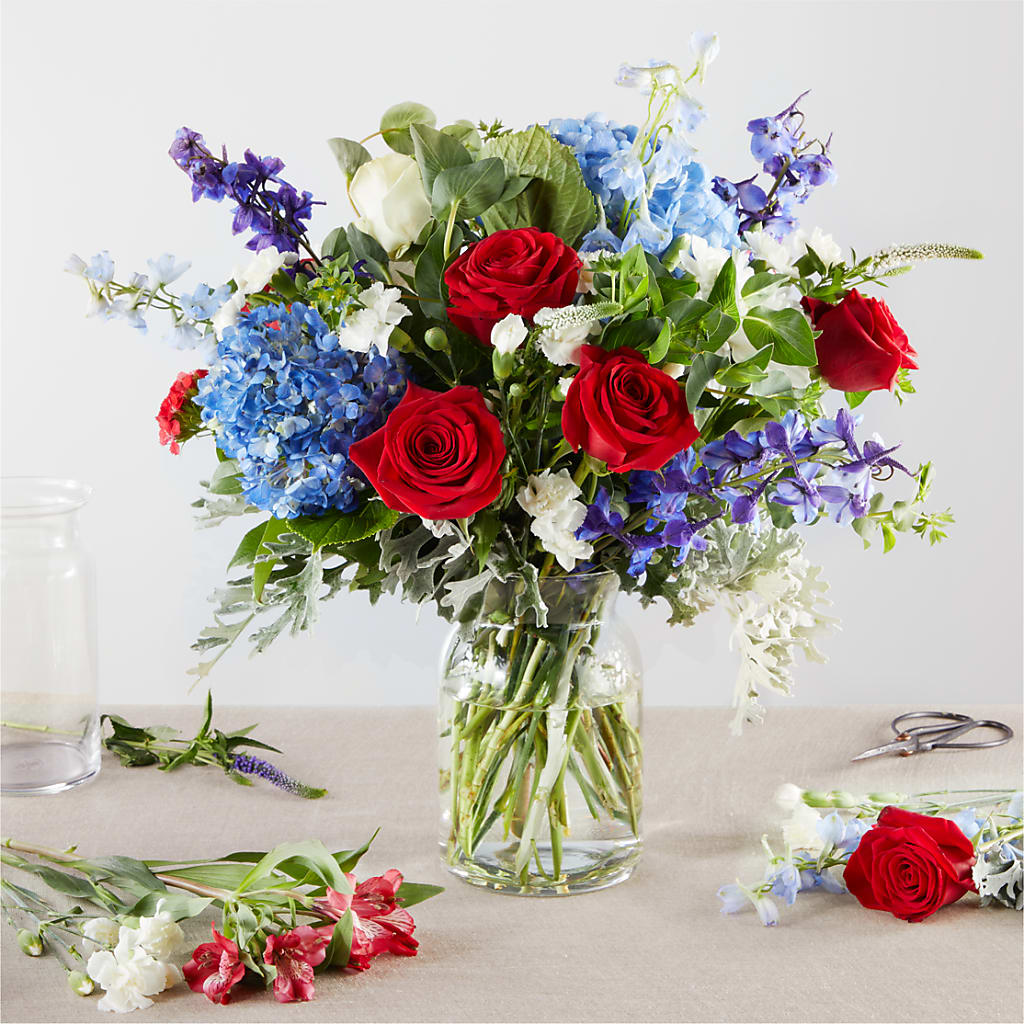 Star Spangled - A Florist Original – HUTCHINSON'S FLOWERS INC, Sykesville MD