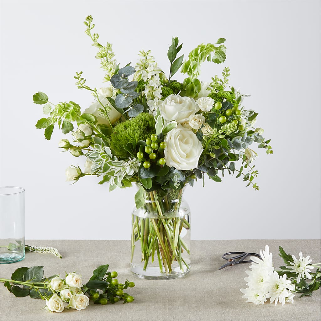 Irish Garden - A Florist Original – HUTCHINSON'S FLOWERS INC, Sykesville MD