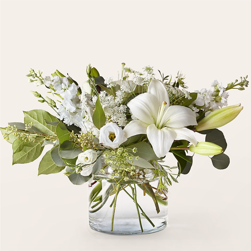 Alluring Elegance Bouquet – HUTCHINSON'S FLOWERS INC, Sykesville MD
