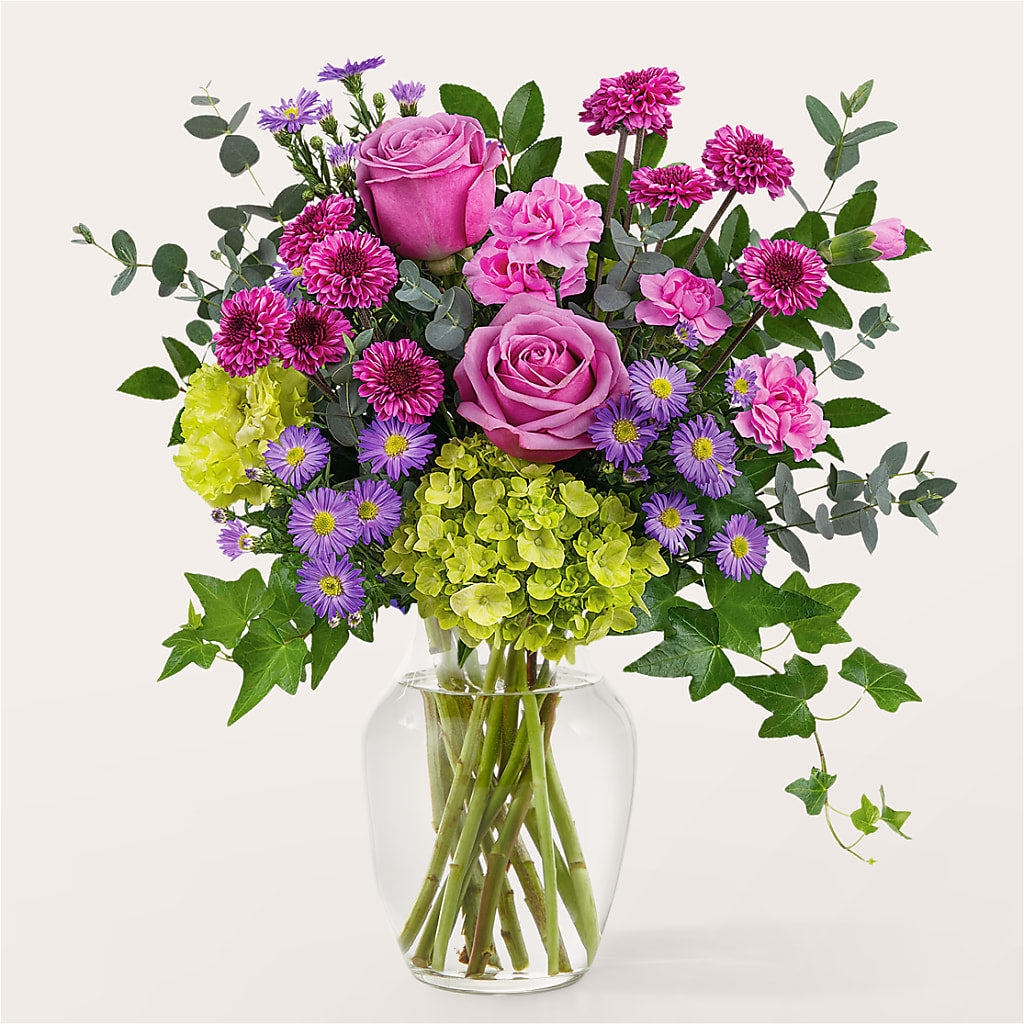 Whispering Garden Bouquet – HUTCHINSON'S FLOWERS INC, Sykesville MD