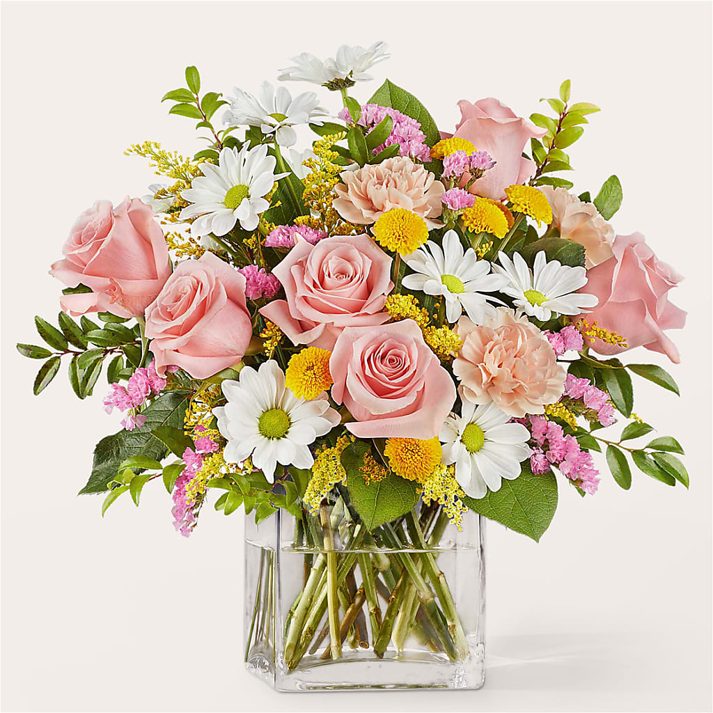 Country Cottage Bouquet – HUTCHINSON'S FLOWERS INC, Sykesville MD
