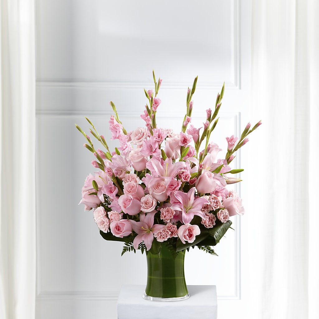Lovely Tribute Bouquet – HUTCHINSON'S FLOWERS INC, Sykesville MD