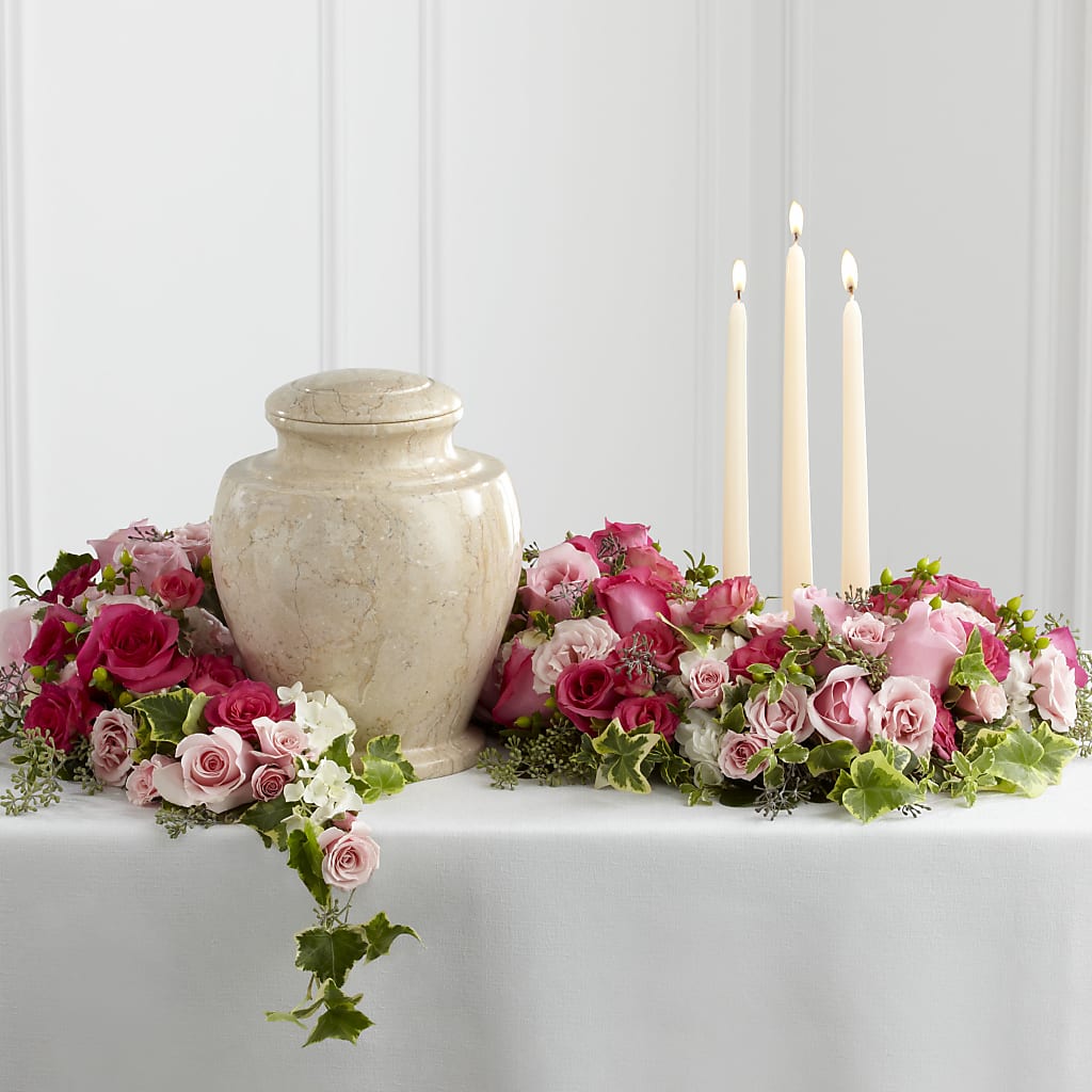 Remembrance Arrangement – HUTCHINSON'S FLOWERS INC, Sykesville MD
