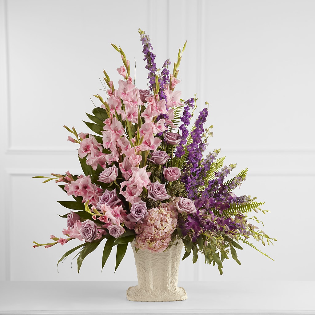 Flowing Garden Arrangement – HUTCHINSON'S FLOWERS INC, Sykesville MD