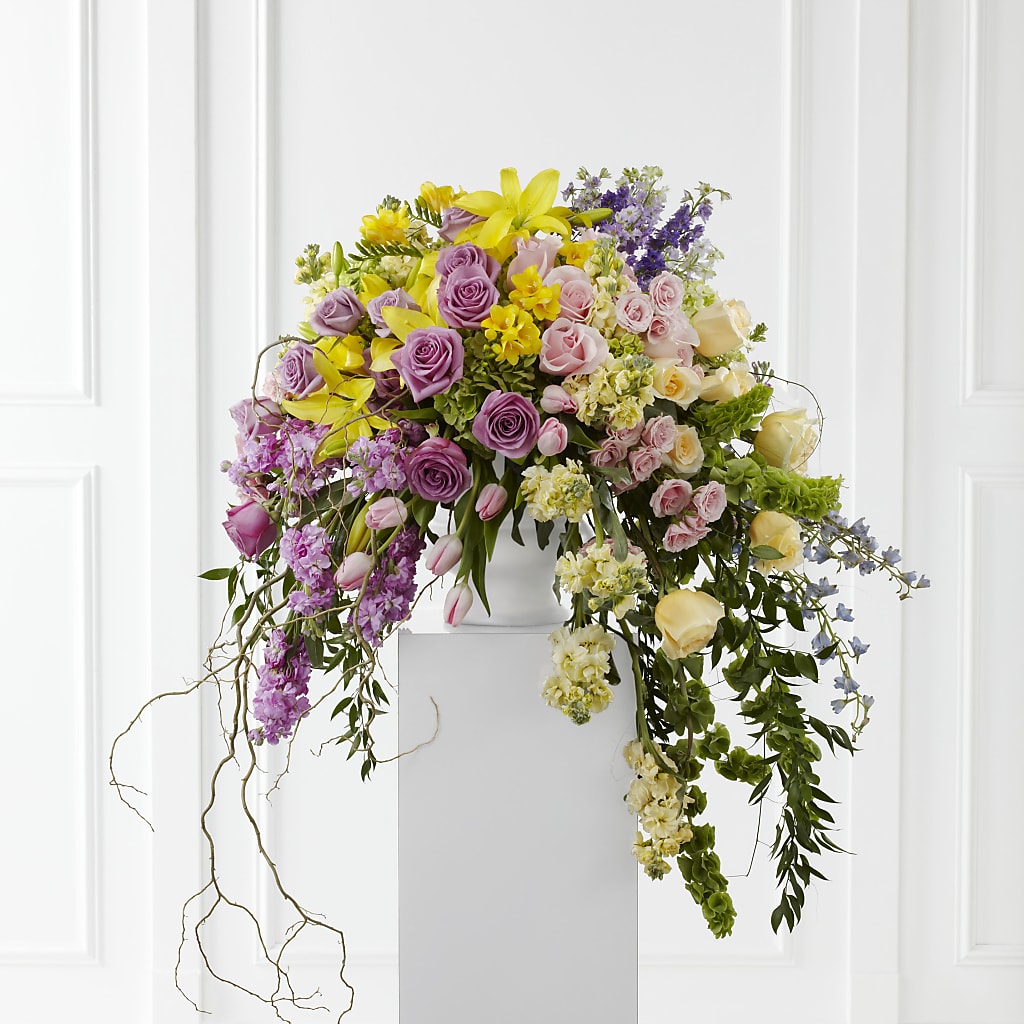 Display of Affection Arrangement – HUTCHINSON'S FLOWERS INC, Sykesville MD