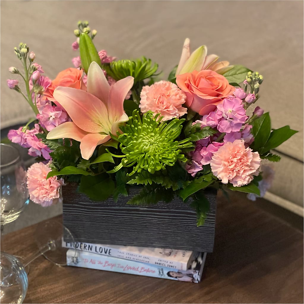 Beautiful Spirit Basket – HUTCHINSON'S FLOWERS INC, Sykesville MD