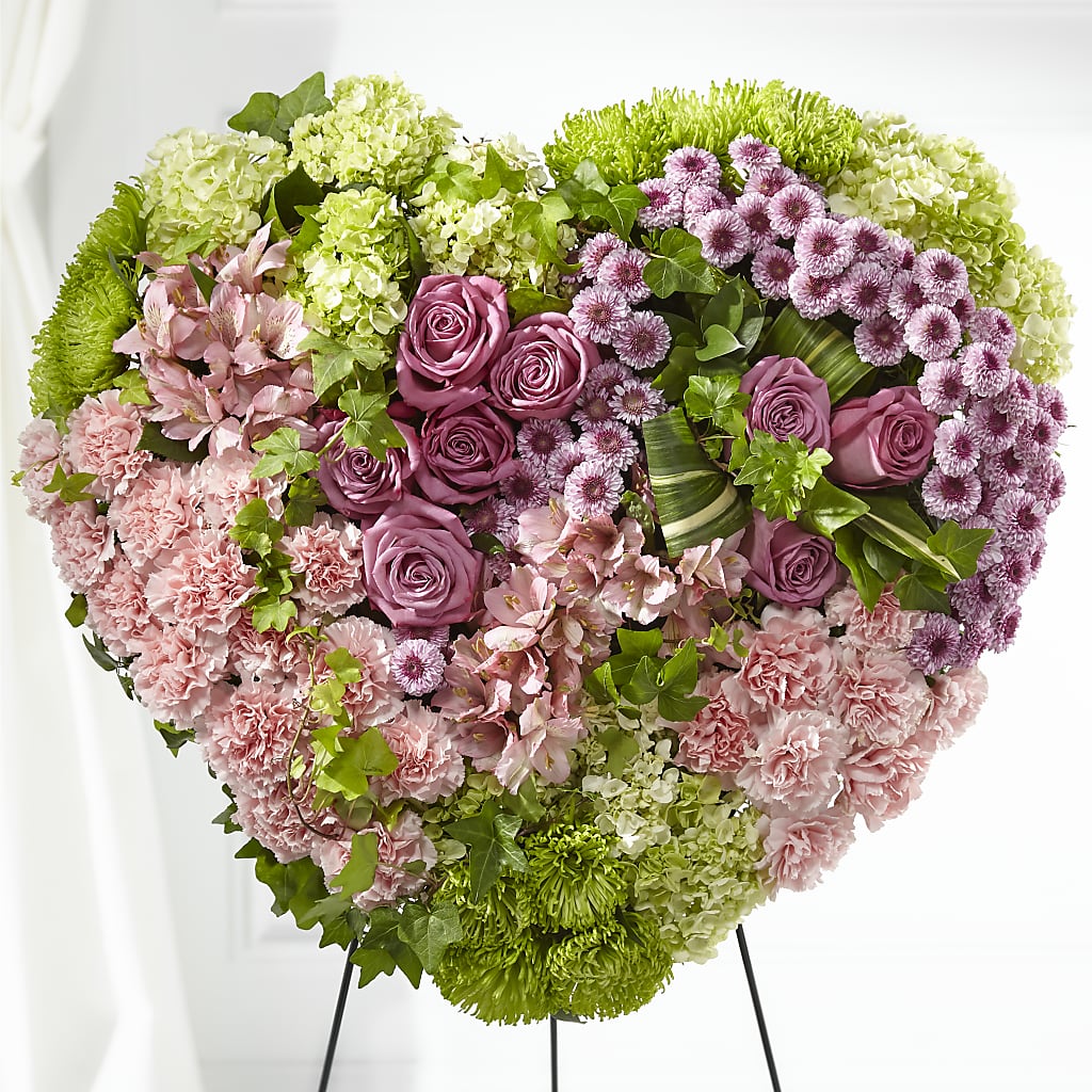 Heartwarming Standing Heart – HUTCHINSON'S FLOWERS INC, Sykesville MD