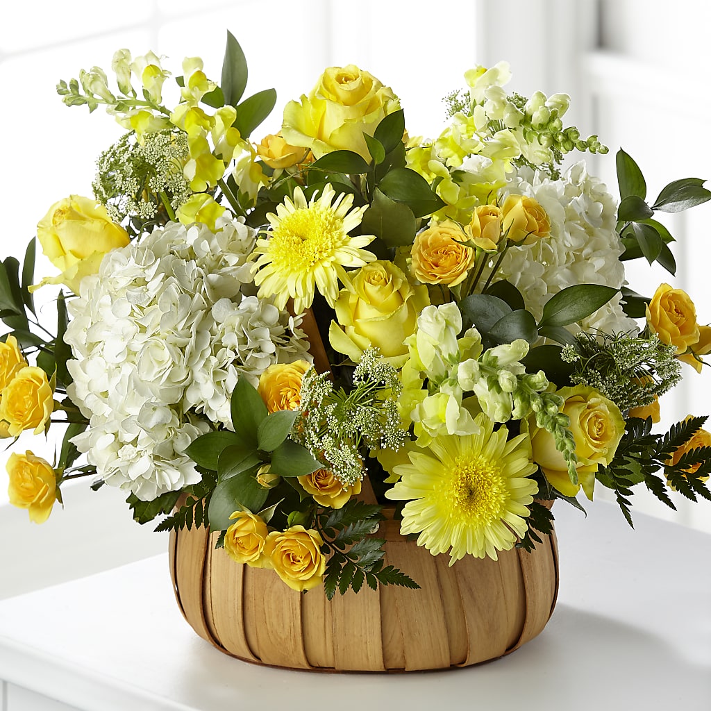 Rustic Remembrance Basket – HUTCHINSON'S FLOWERS INC, Sykesville MD