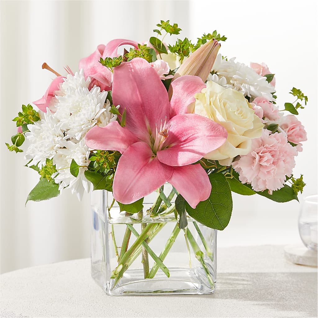 By Your Side Bouquet – HUTCHINSON'S FLOWERS INC, Sykesville MD