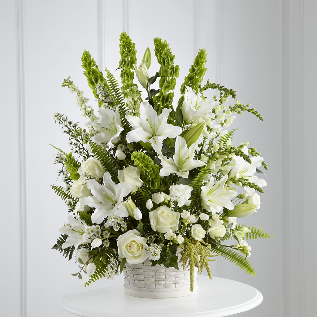 In Our Thoughts Arrangement – HUTCHINSON'S FLOWERS INC, Sykesville MD
