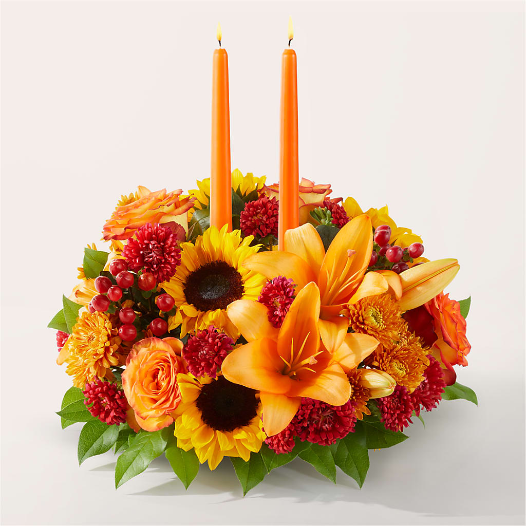 Grateful Centerpiece – HUTCHINSON'S FLOWERS INC, Sykesville MD