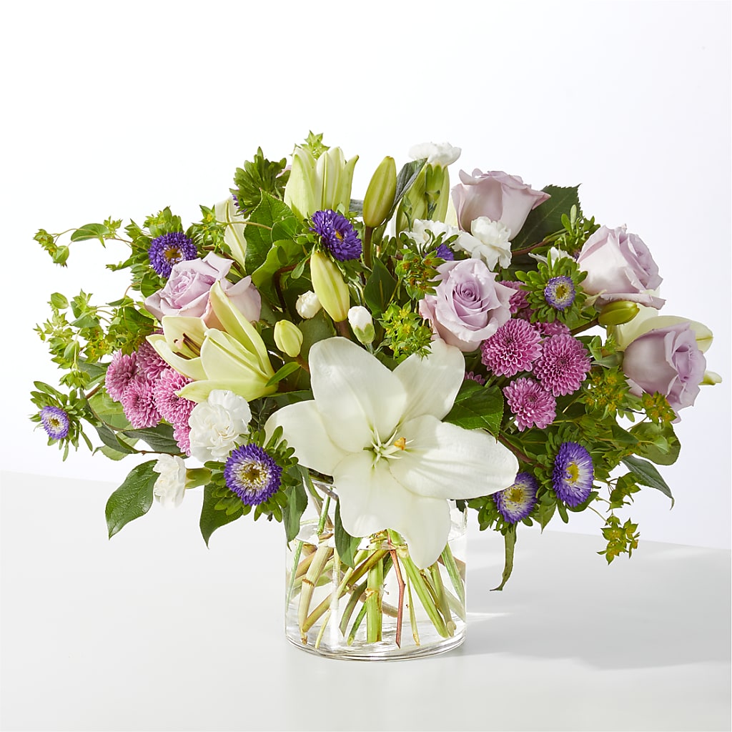 April Showers Bouquet – HUTCHINSON'S FLOWERS INC, Sykesville MD