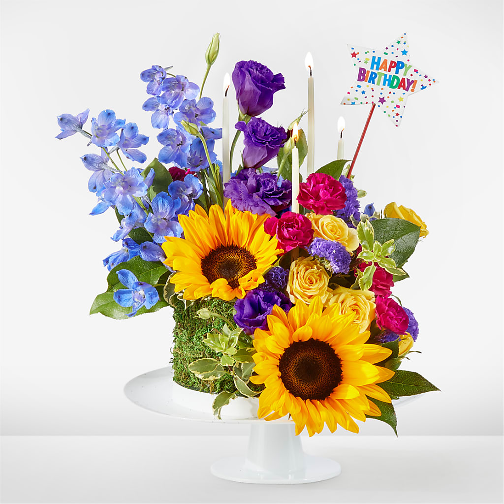 Star of the Day Floral Cake – HUTCHINSON'S FLOWERS INC, Sykesville MD