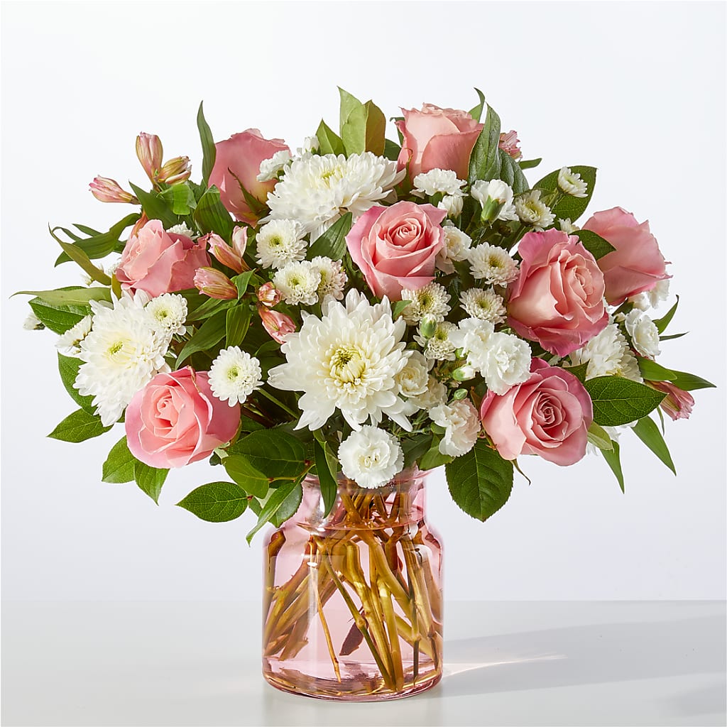 Infatuated Bouquet – HUTCHINSON'S FLOWERS INC, Sykesville MD