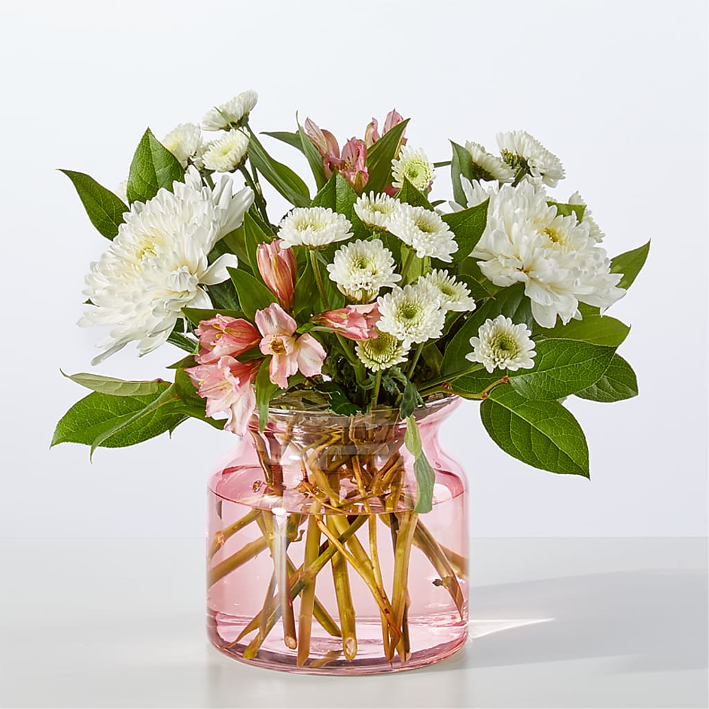 Infatuated Bouquet – HUTCHINSON'S FLOWERS INC, Sykesville MD