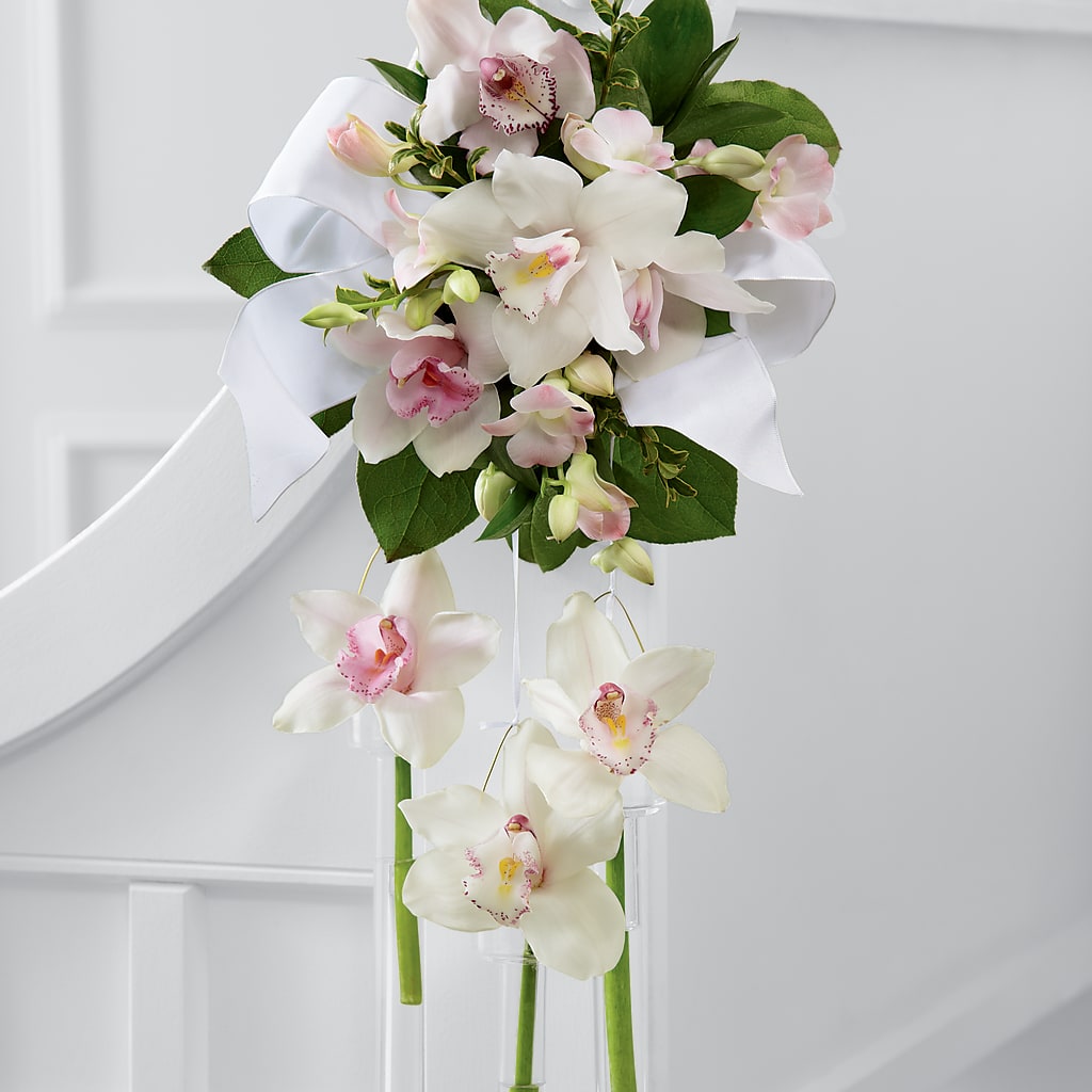 Perfect Entrance Pew Arrangement – HUTCHINSON'S FLOWERS INC, Sykesville MD