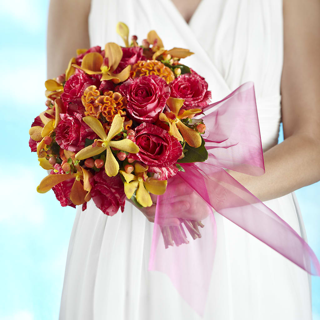Brilliant Shades of Love Bouquet – HUTCHINSON'S FLOWERS INC, Sykesville MD