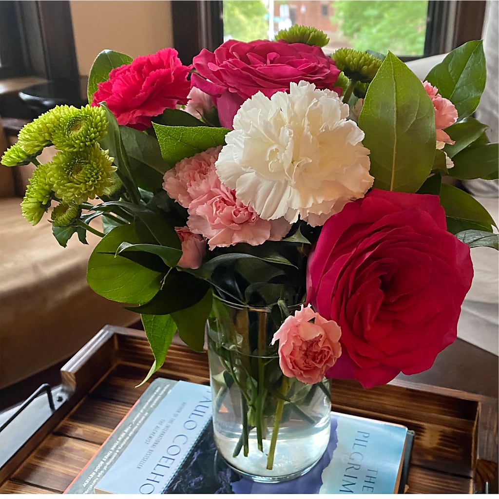 Sweet & Pretty Bouquet – HUTCHINSON'S FLOWERS INC, Sykesville MD