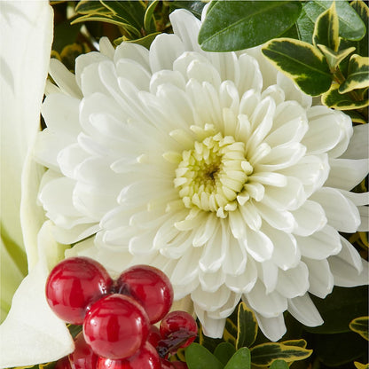 Festive Moments Tree – HUTCHINSON'S FLOWERS INC, Sykesville MD