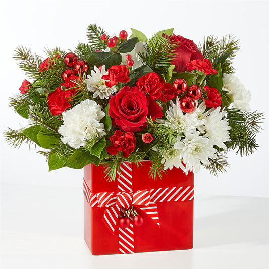 Presents Under the Tree Bouquet – HUTCHINSON'S FLOWERS INC, Sykesville MD