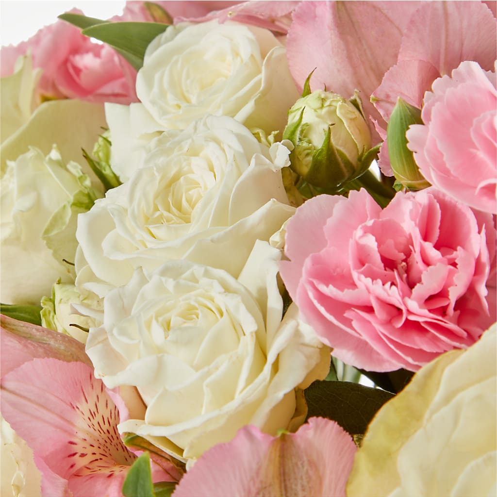 Gentle Healing Bouquet – HUTCHINSON'S FLOWERS INC, Sykesville MD