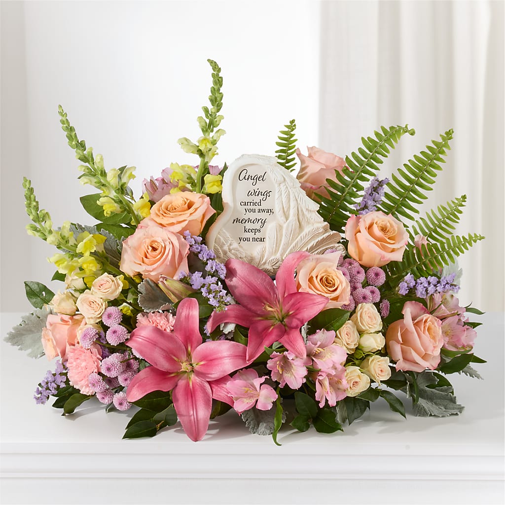 Gentle Light Arrangement – HUTCHINSON'S FLOWERS INC, Sykesville MD