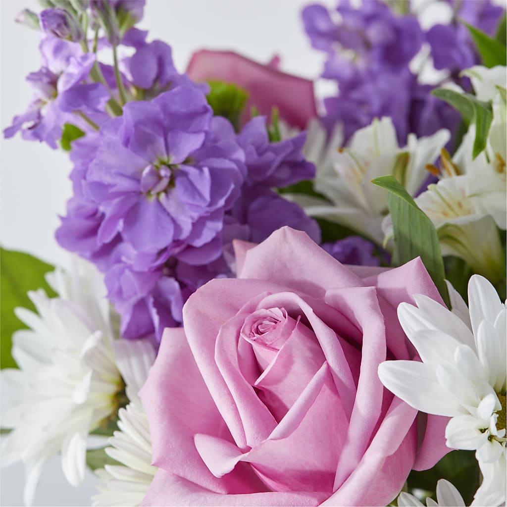 Garden of Peace Bouquet – HUTCHINSON'S FLOWERS INC, Sykesville MD
