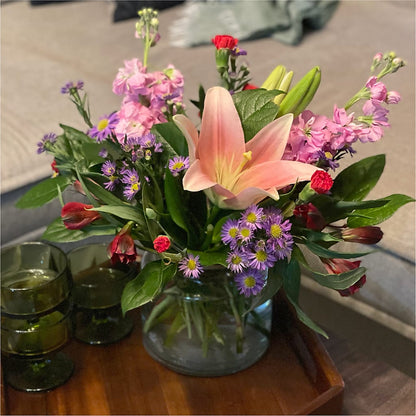 Romantique Bouquet – HUTCHINSON'S FLOWERS INC, Sykesville MD