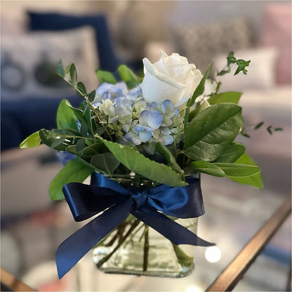Sky Blue Delight Bouquet – HUTCHINSON'S FLOWERS INC, Sykesville MD