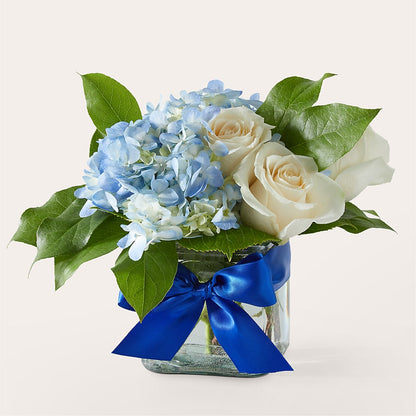 Sky Blue Delight Bouquet – HUTCHINSON'S FLOWERS INC, Sykesville MD