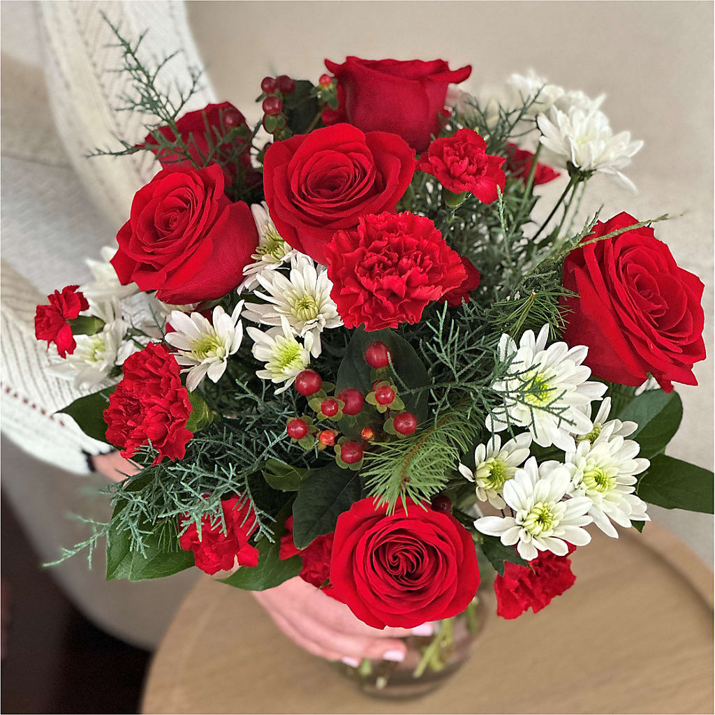 Seasonal Magic Bouquet – HUTCHINSON'S FLOWERS INC, Sykesville MD