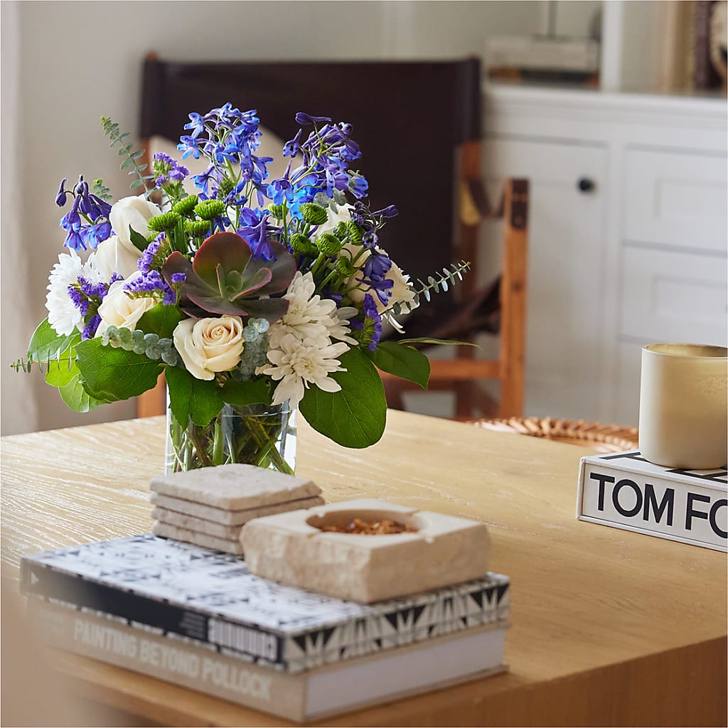 Cerulean Waves Bouquet – HUTCHINSON'S FLOWERS INC, Sykesville MD