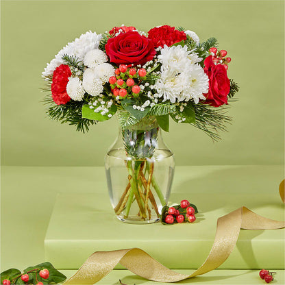 Chance of Flurries Bouquet – HUTCHINSON'S FLOWERS INC, Sykesville MD