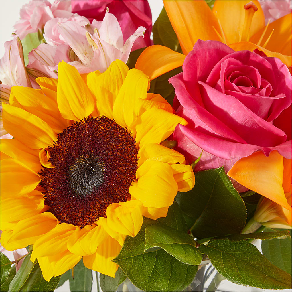 In Full Swing Bouquet – HUTCHINSON'S FLOWERS INC, Sykesville MD