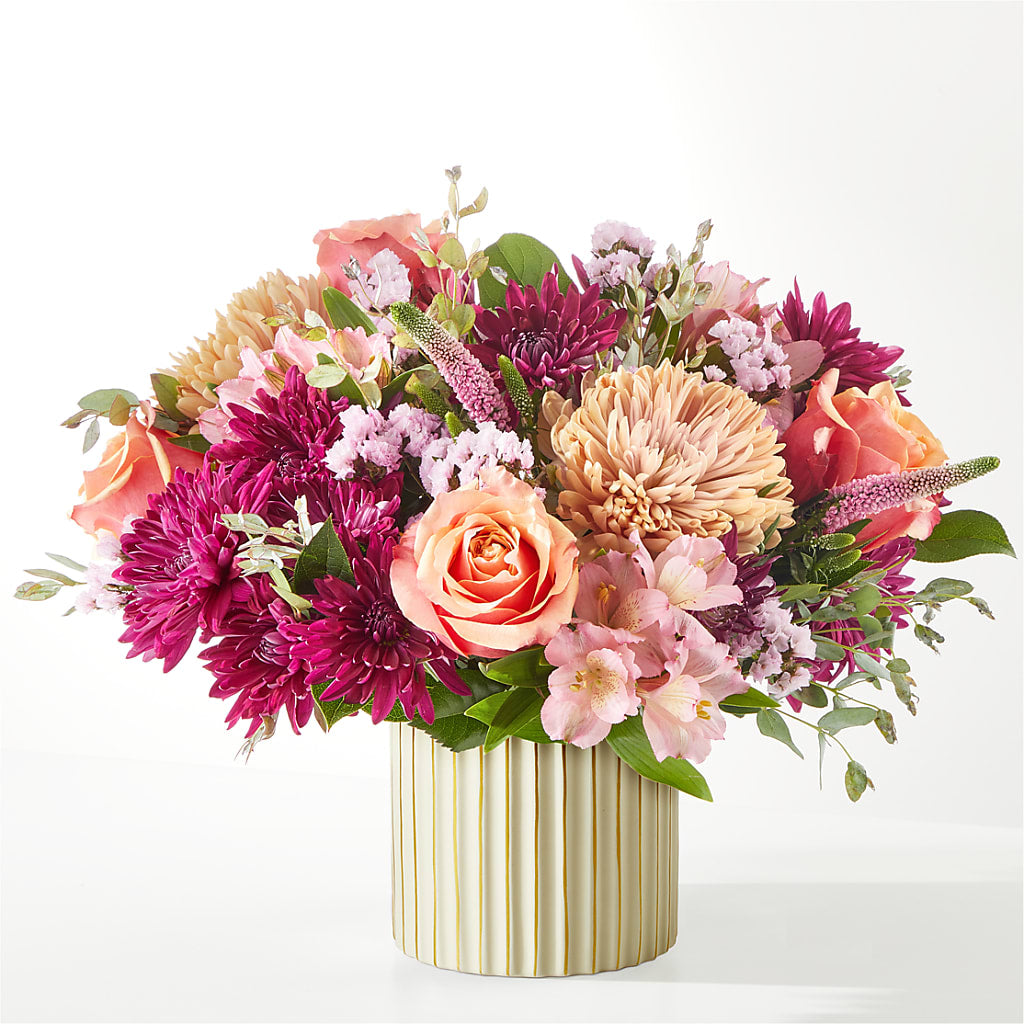 Berry Cobbler Bouquet with Ivory Vase – HUTCHINSON'S FLOWERS INC, Sykesville MD
