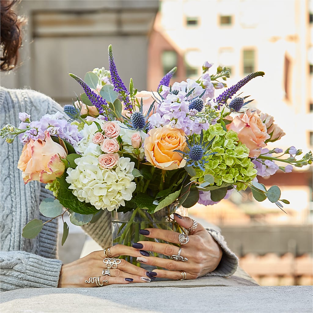 Porch Swing Bouquet – HUTCHINSON'S FLOWERS INC, Sykesville MD
