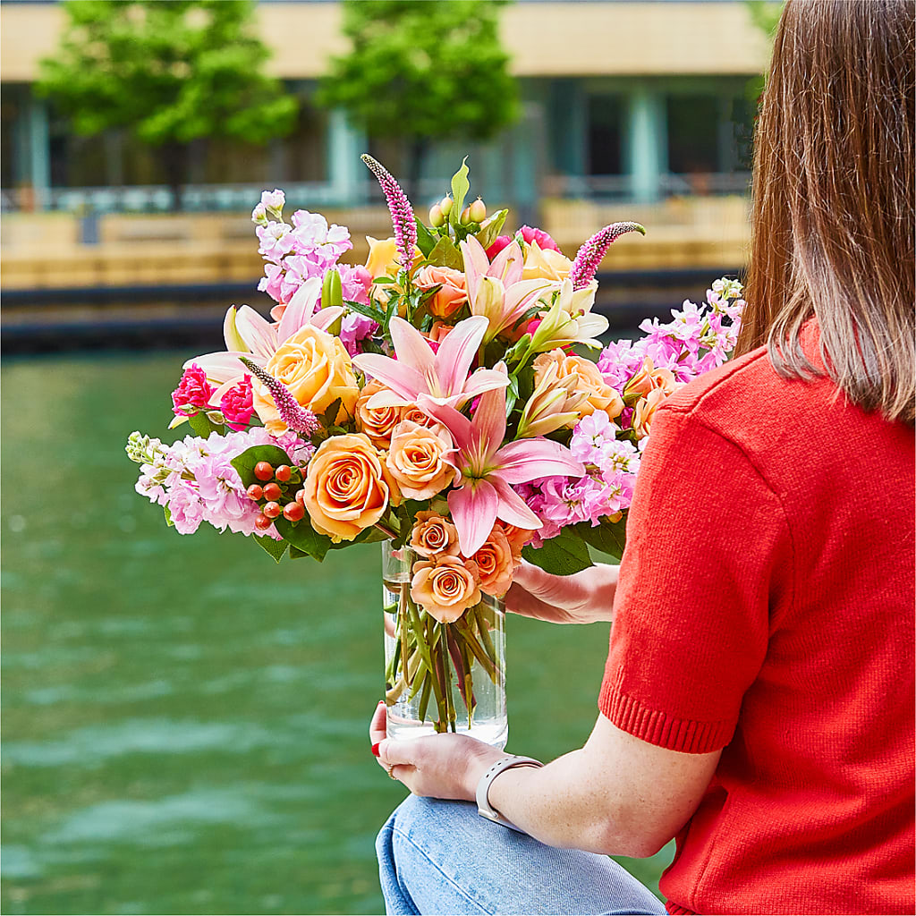 Bisous Bouquet – HUTCHINSON'S FLOWERS INC, Sykesville MD
