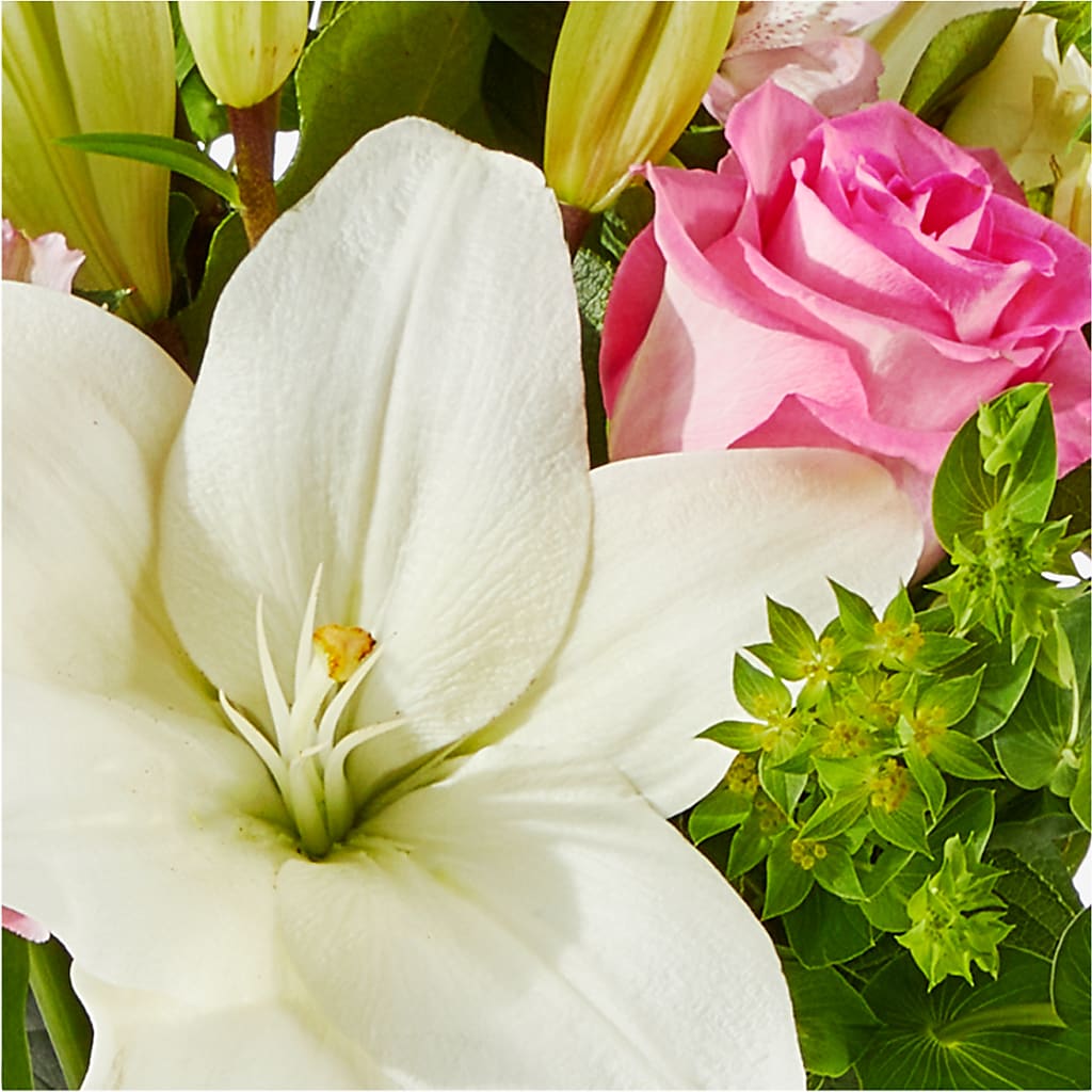 Fondly Bouquet – HUTCHINSON'S FLOWERS INC, Sykesville MD