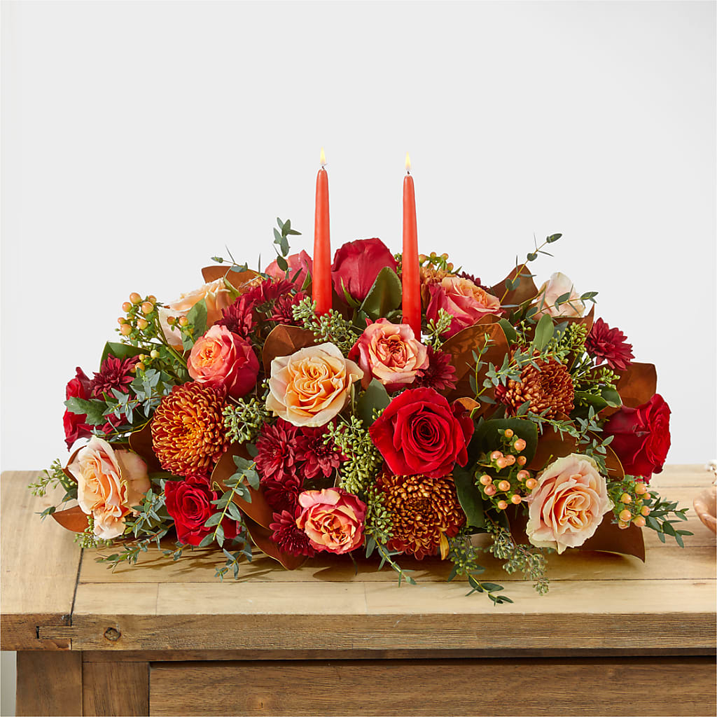 Gather Near Centerpiece – HUTCHINSON'S FLOWERS INC, Sykesville MD