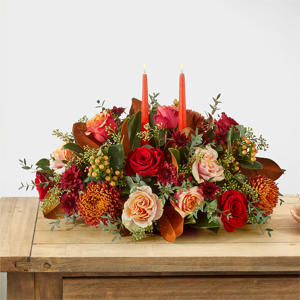 Gather Near Centerpiece – HUTCHINSON'S FLOWERS INC, Sykesville MD