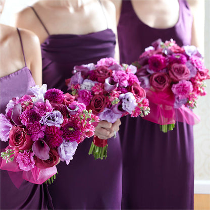 Bridesmaid's Garden Bouquet – HUTCHINSON'S FLOWERS INC, Sykesville MD