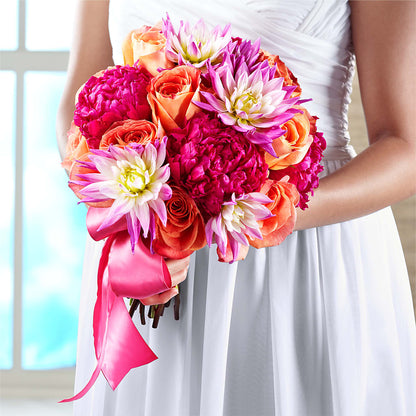 New Love Bouquet – HUTCHINSON'S FLOWERS INC, Sykesville MD