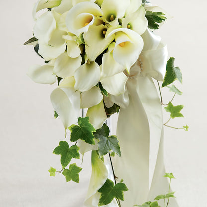 White Chapel Bouquet – HUTCHINSON'S FLOWERS INC, Sykesville MD