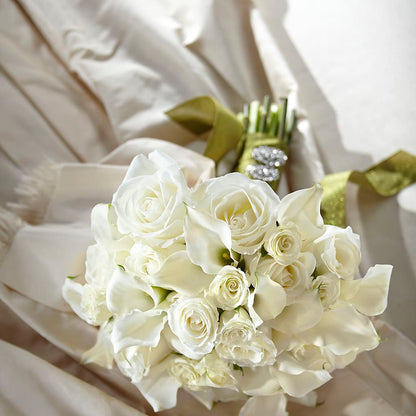 Serene Highness Bouquet – HUTCHINSON'S FLOWERS INC, Sykesville MD